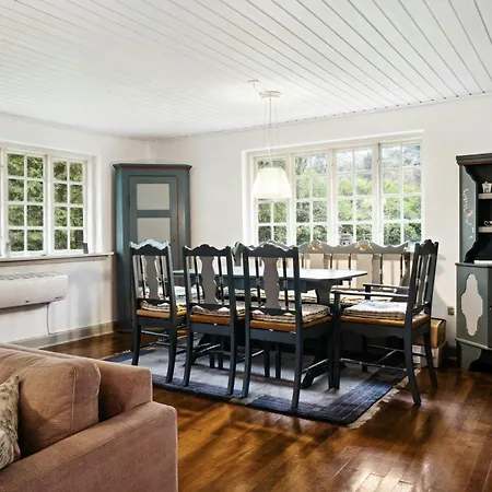 Historic, Charming House With A Fantastic Garden Casa de Férias