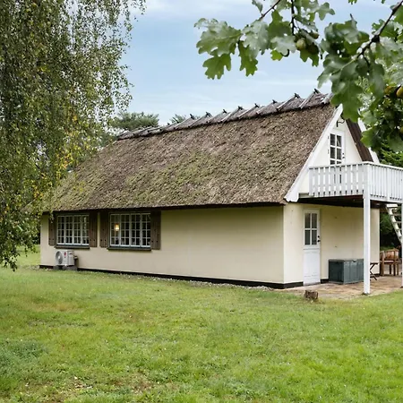 Historic, Charming House With A Fantastic Garden Højby