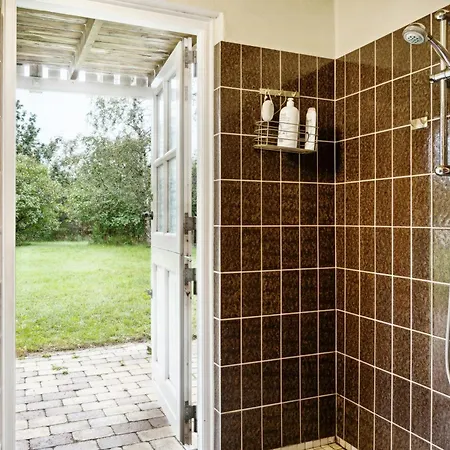 Historic, Charming House With A Fantastic Garden Casa de Férias Højby